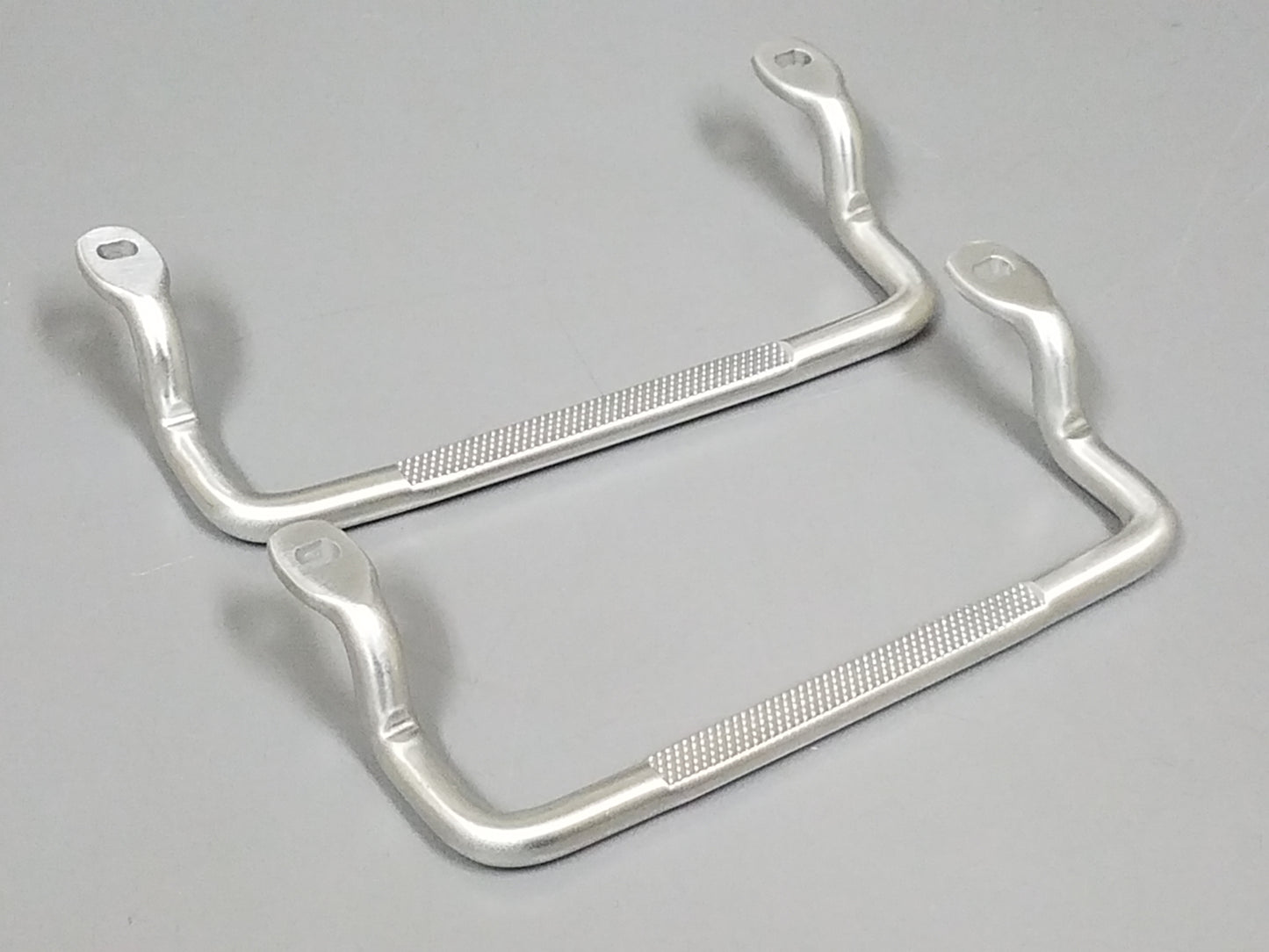 Pair Aluminum Side Under Protection Step Bar for Tamiya 1/10 CC-01 Chassis Jeep Wrangler Bronco Pajero FJ Cruiser Land Isuzu Amarok Defender