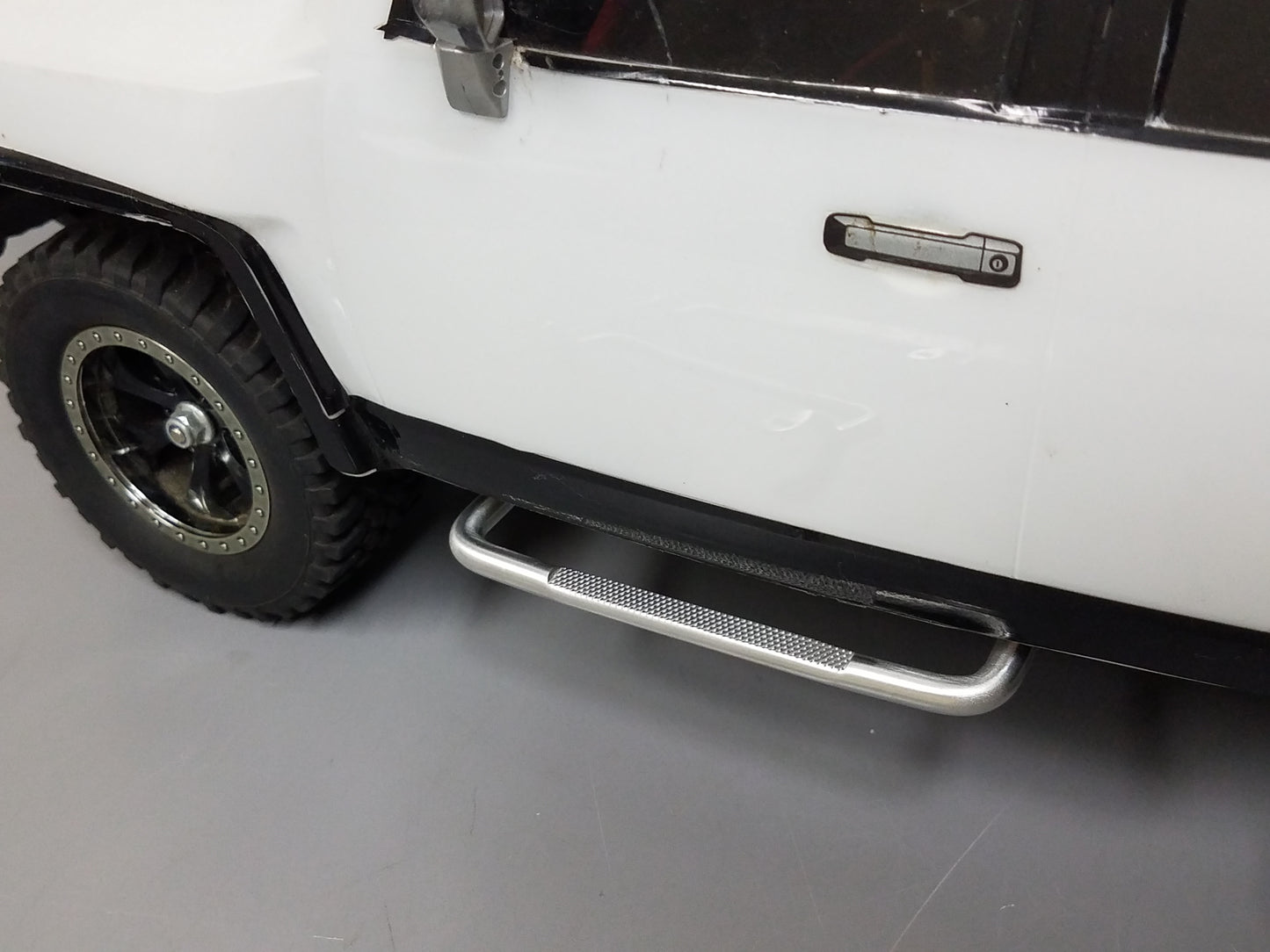Pair Aluminum Side Under Protection Step Bar for Tamiya 1/10 CC-01 Chassis Jeep Wrangler Bronco Pajero FJ Cruiser Land Isuzu Amarok Defender