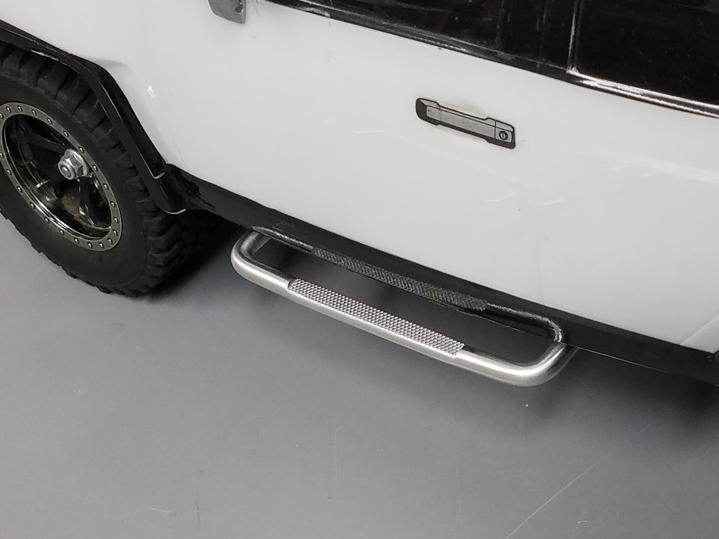Pair Aluminum Side Under Protection Step Bar for Tamiya 1/10 CC-01 Chassis Jeep Wrangler Bronco Pajero FJ Cruiser Land Isuzu Amarok Defender