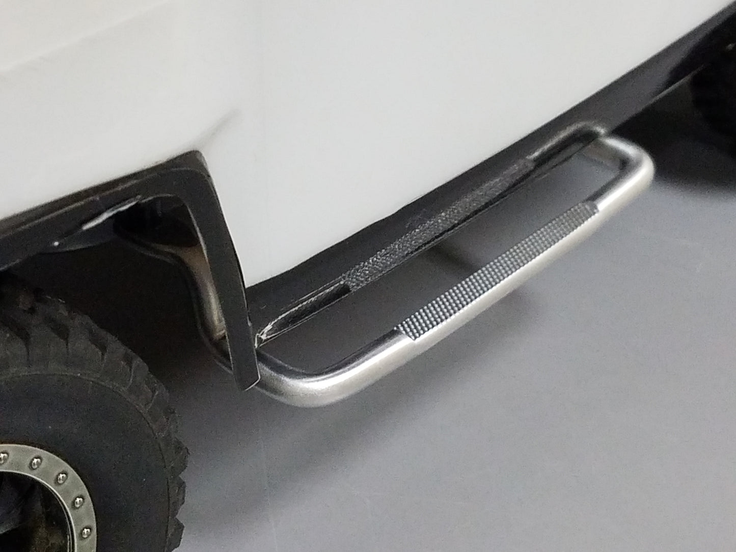 Pair Aluminum Side Under Protection Step Bar for Tamiya 1/10 CC-01 Chassis Jeep Wrangler Bronco Pajero FJ Cruiser Land Isuzu Amarok Defender