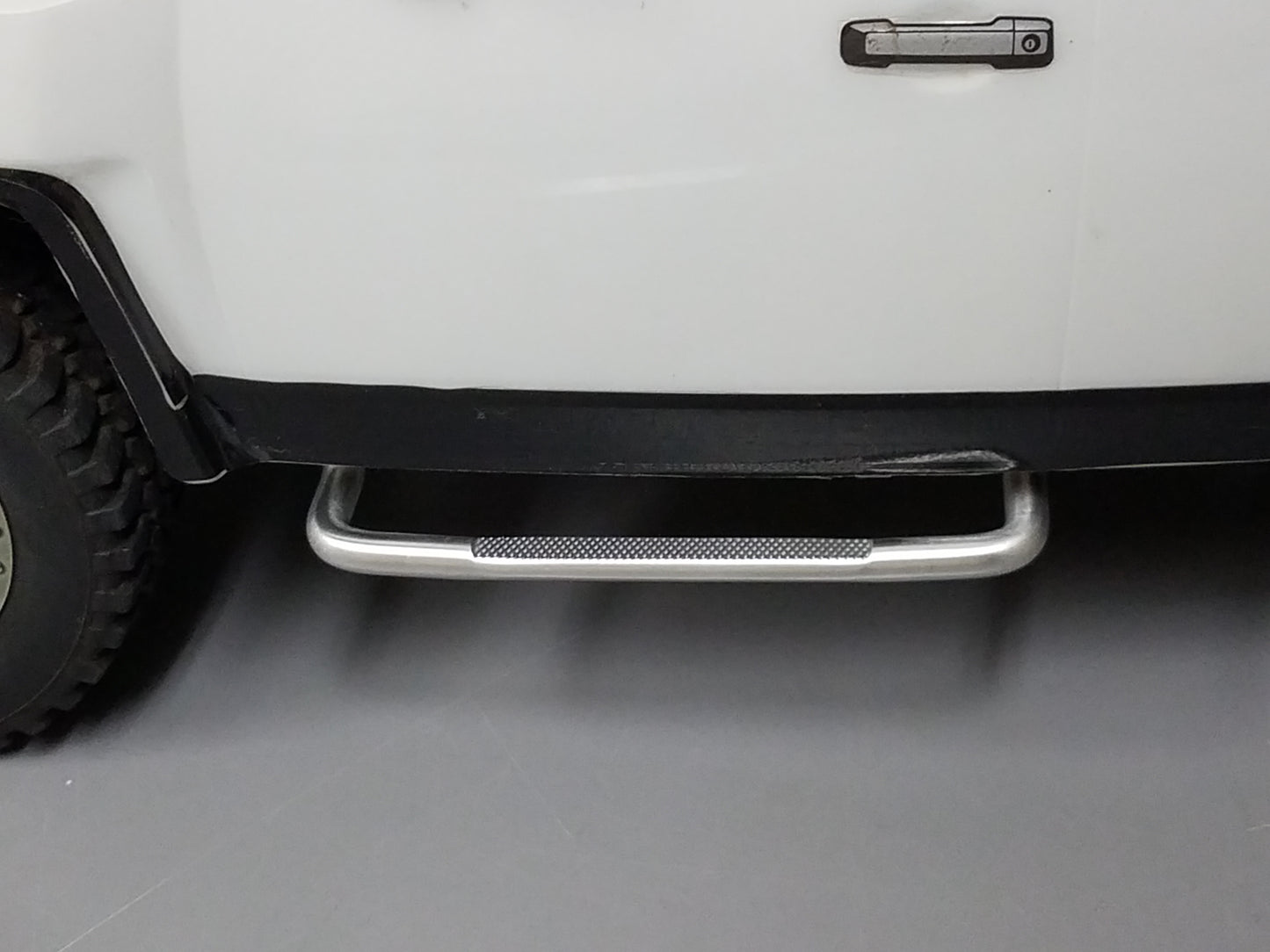 Pair Aluminum Side Under Protection Step Bar for Tamiya 1/10 CC-01 Chassis Jeep Wrangler Bronco Pajero FJ Cruiser Land Isuzu Amarok Defender