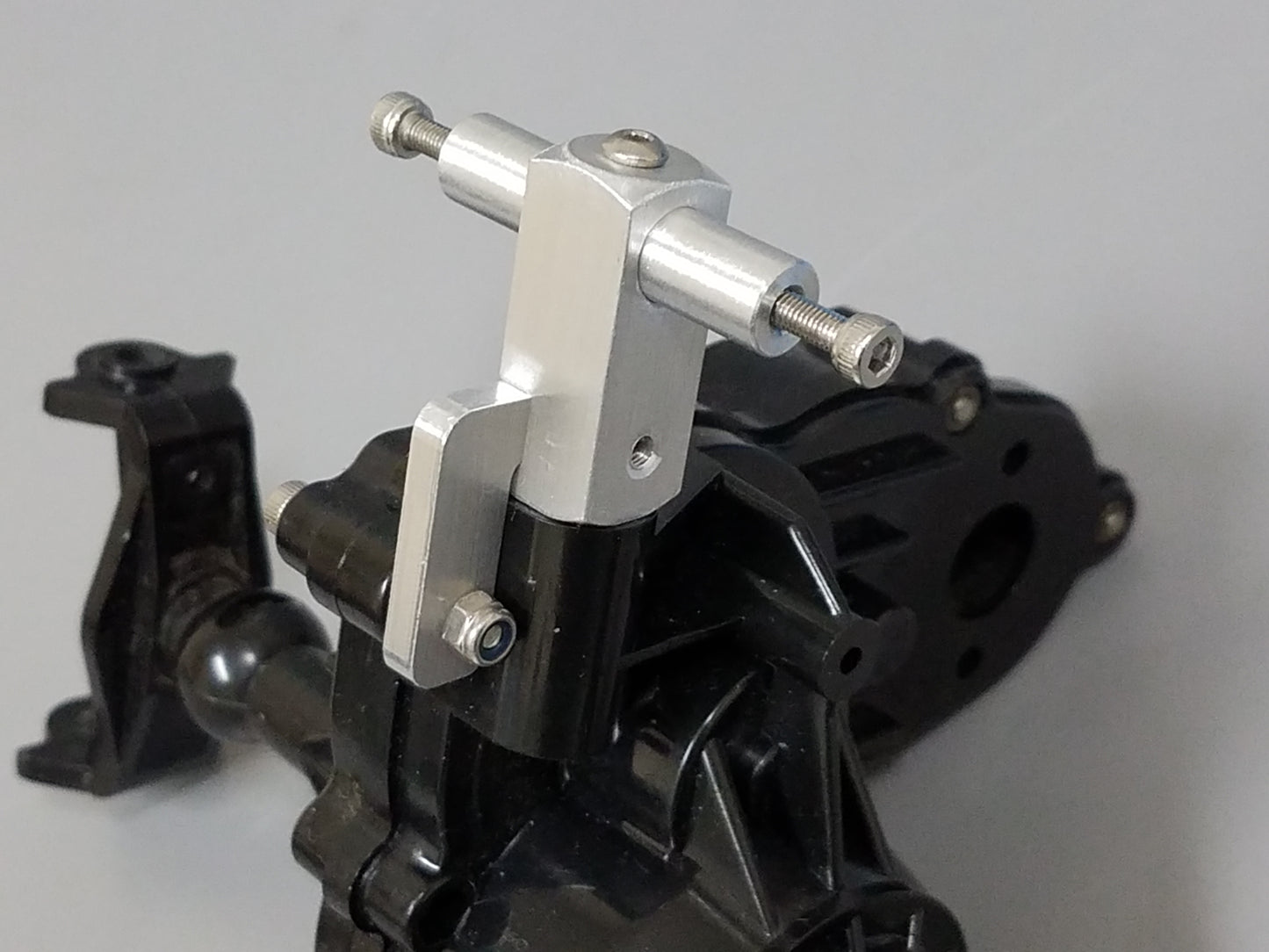 Aluminum Front & Rear Upper Axles 4 Link Suspension Rod Mount for Tamiya 1/10 Clodbuster Bullhead
