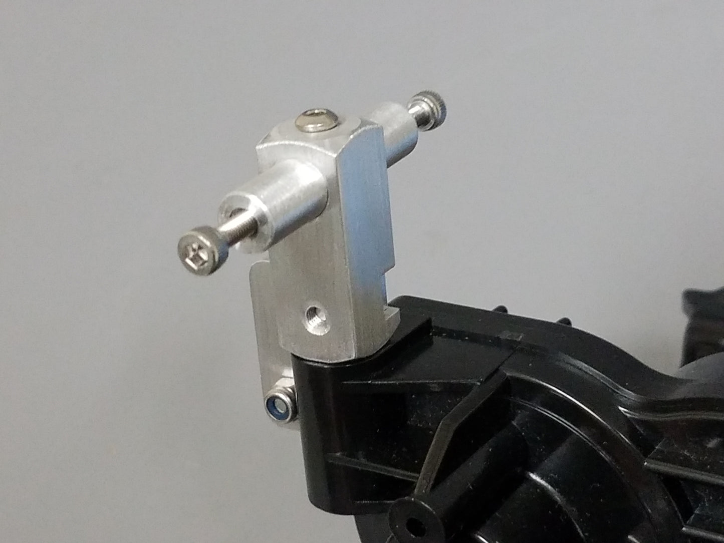 Aluminum Front & Rear Upper Axles 4 Link Suspension Rod Mount for Tamiya 1/10 Clodbuster Bullhead