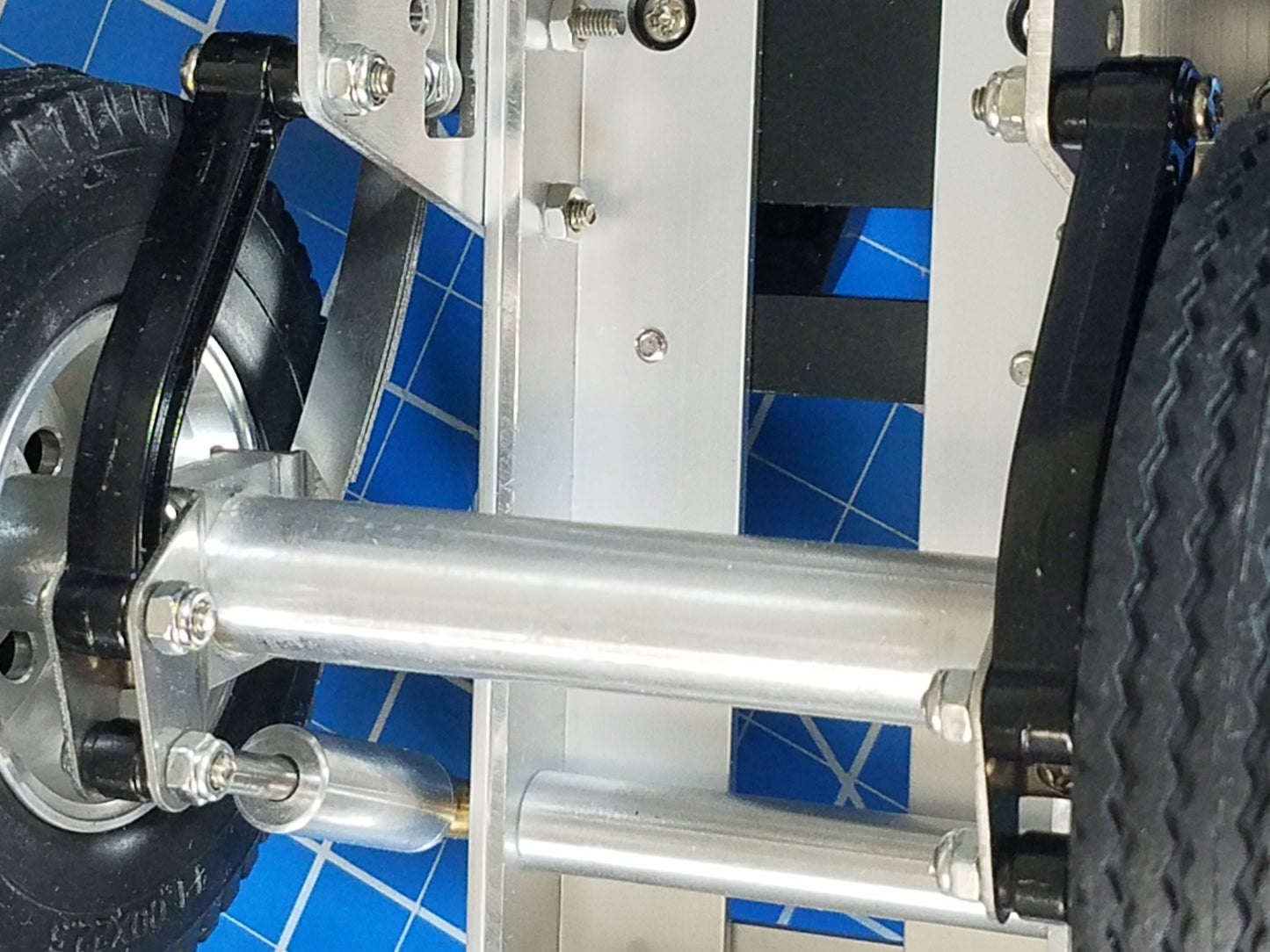 Pair Aluminum Rear Axle Linkage Link Arm for Tamiya R/C 1/14 Knight Hauler King Hauler Grand Hauler Globeliner Aeromax Scania Actros