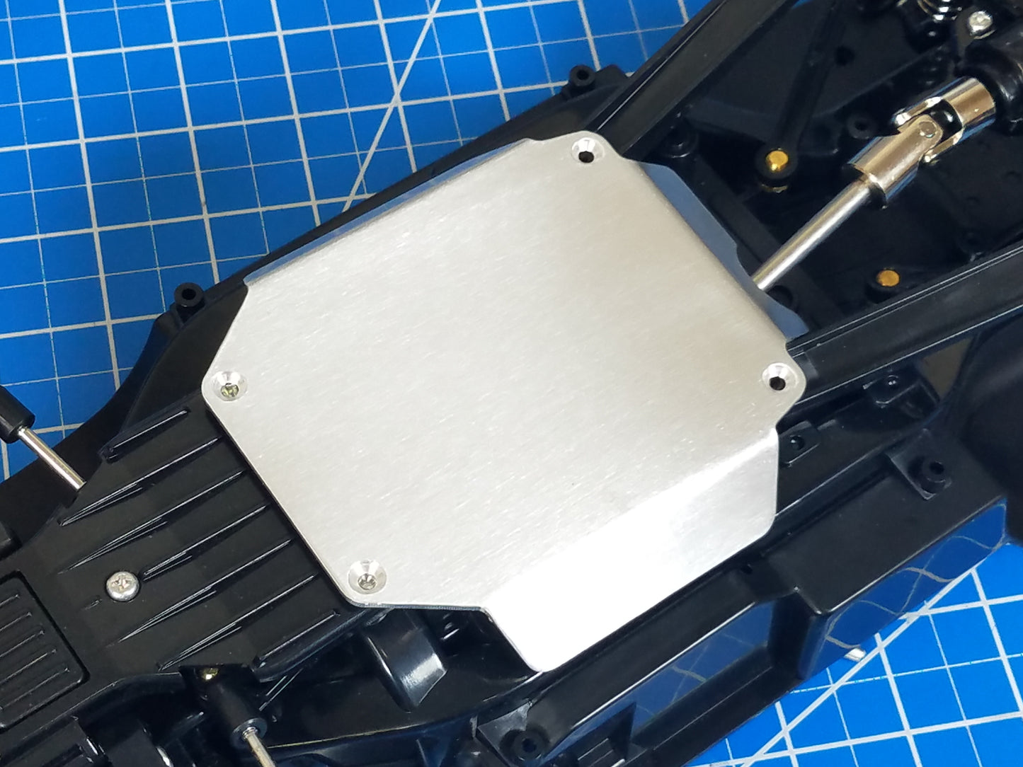 Aluminum Bottom Chassis Protection Skid Mount Plate for Tamiya R/C Toy 1/10 CC-01 Chassis Jeep Bronco Land Cruiser Pajero FJ Cruiser Isuzu