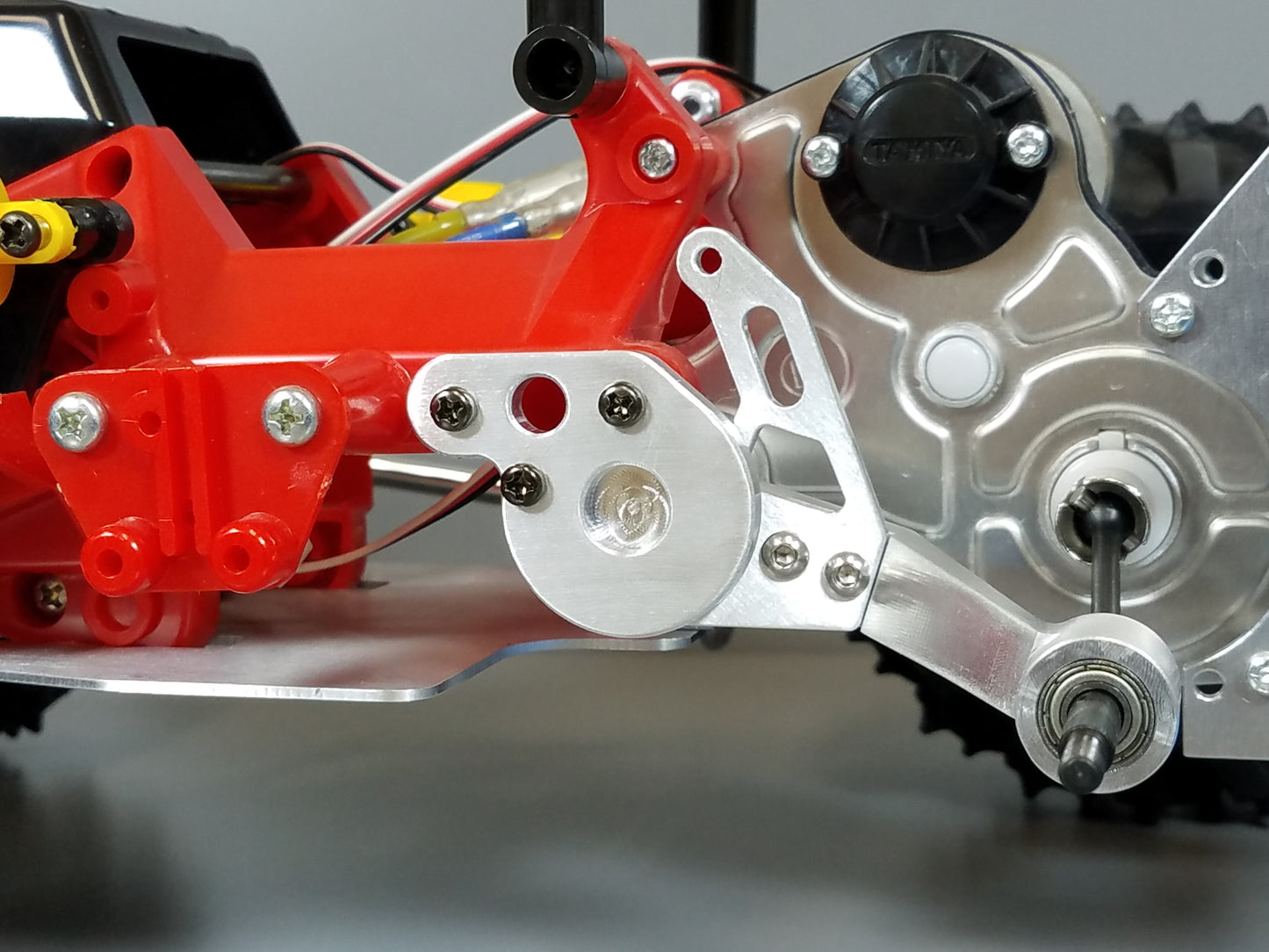 Pair Aluminum Rear Trailing Control Swing Arm with Mounting Bracket for Tamiya 1/10 R/C Blackfoot Monster Beetle Frog