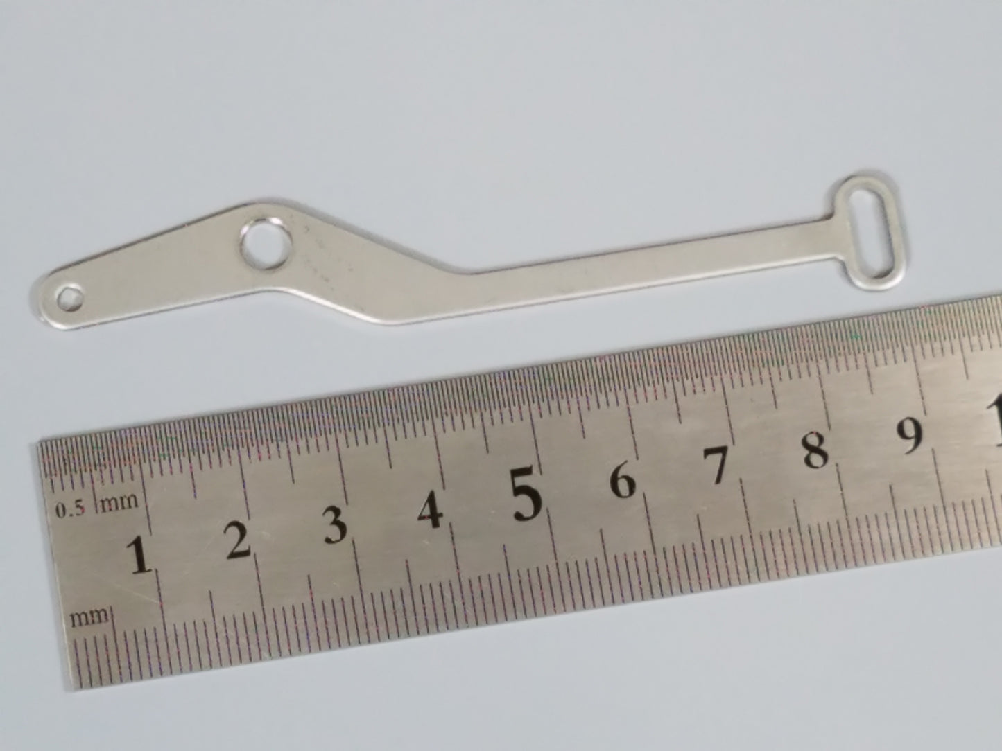 Stainless Steel 5th Wheel Coupler Coupling Hand Pull Plate Handle Bracket for Tamiya R/C Toy 1/14 King Hauler Grand Hauler Knight Hauler Scania Volvo Actros Cascadia Semi Truck