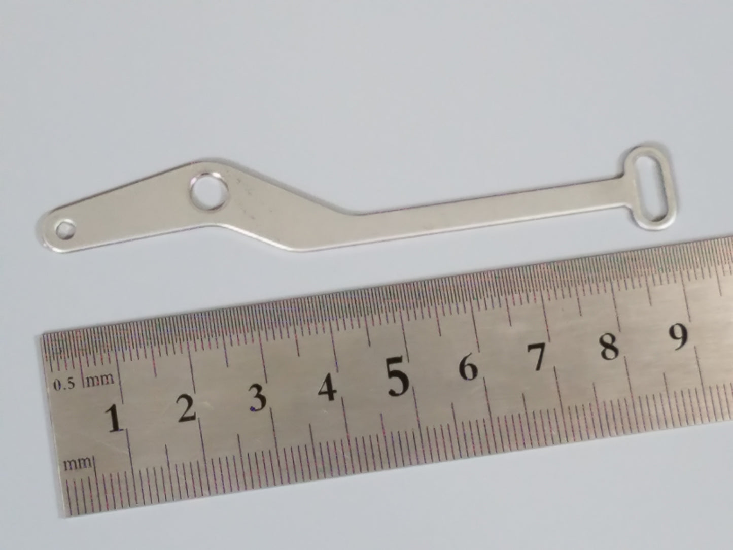 Stainless Steel 5th Wheel Coupler Coupling Hand Pull Plate Handle Bracket for Tamiya R/C Toy 1/14 King Hauler Grand Hauler Knight Hauler Scania Volvo Actros Cascadia Semi Truck