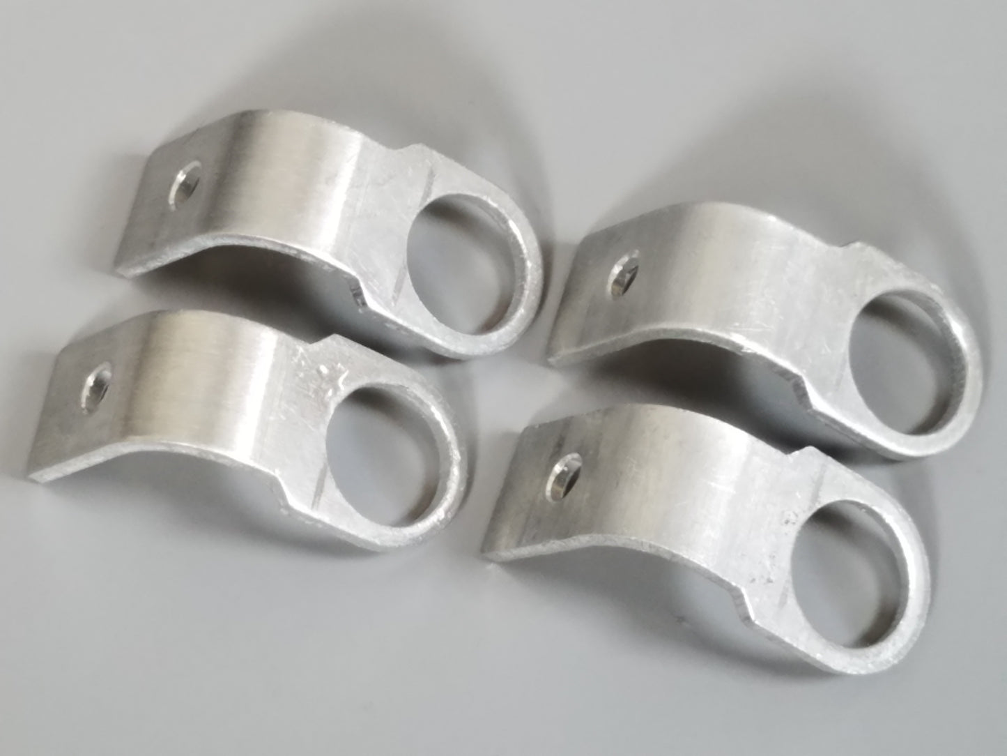 Aluminum Outer Axle Knuckle Stiffener L Plate Mounting Bracket Mount for Tamiya RC 1/10 ClodBuster Bullhead