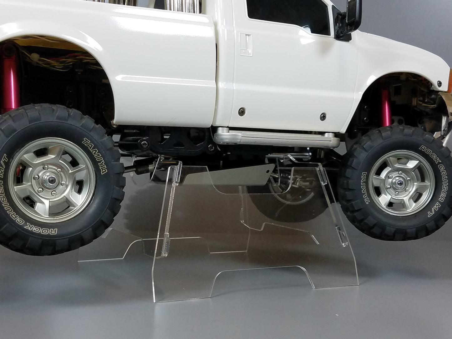 Acrylic R/C Car Truck Display Stand for TAMIYA 1/10 R/C FORD F350 Toyota Hilux Tundra HighLift Bullhead Clodbuster