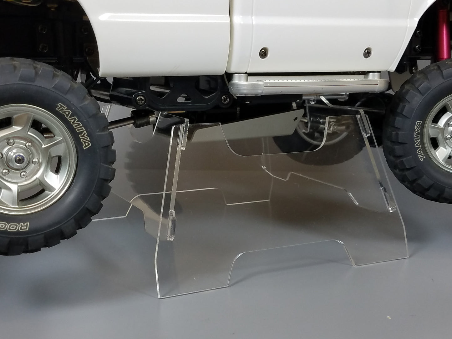 Acrylic R/C Car Truck Display Stand for TAMIYA 1/10 R/C FORD F350 Toyota Hilux Tundra HighLift Bullhead Clodbuster