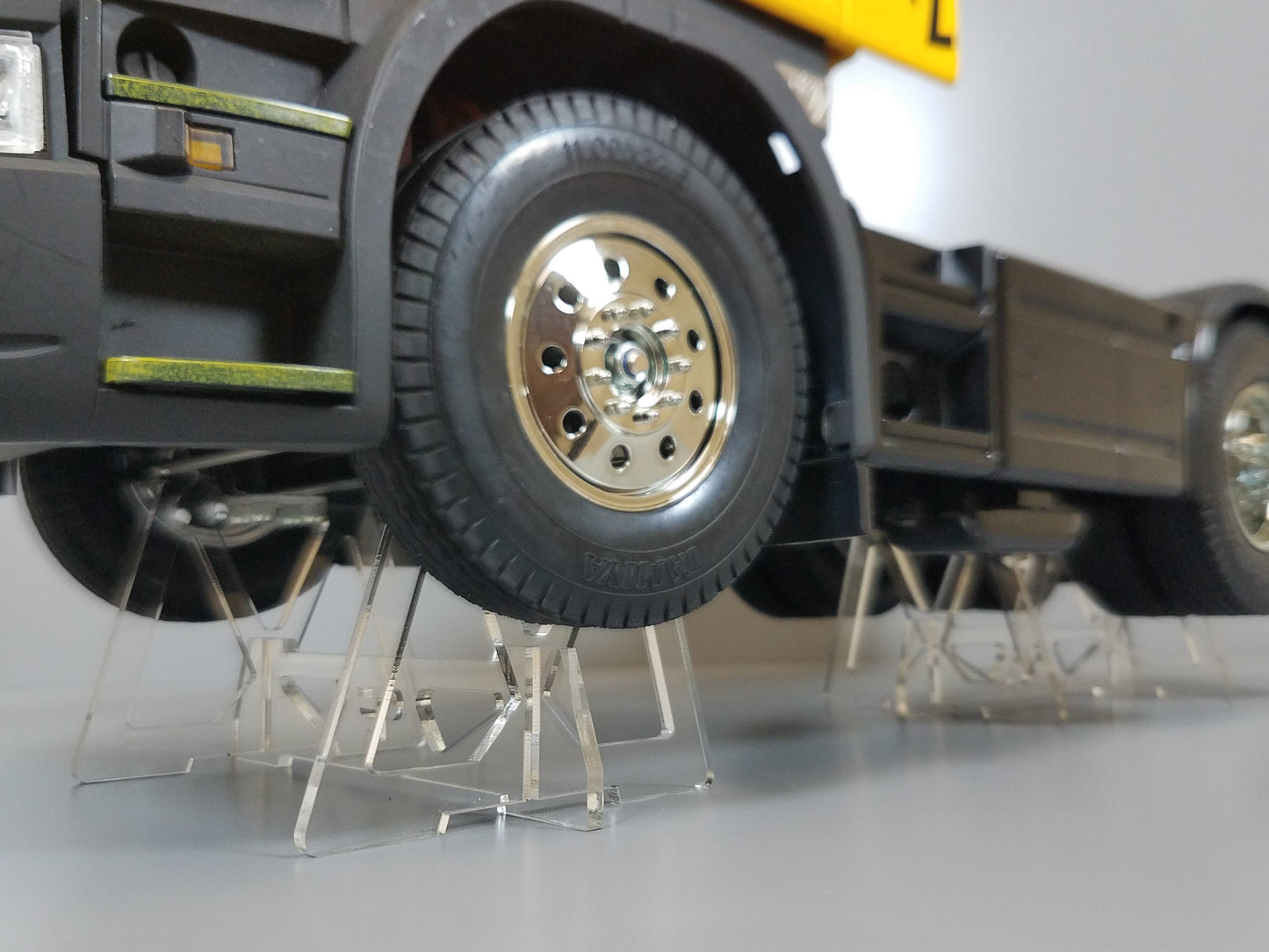 Acrylic Remote Control Toy Car Truck Display Stand for TAMIYA 1/14 R/C King Hauler Grand Hauler Knight Hauler Scania Globeliner