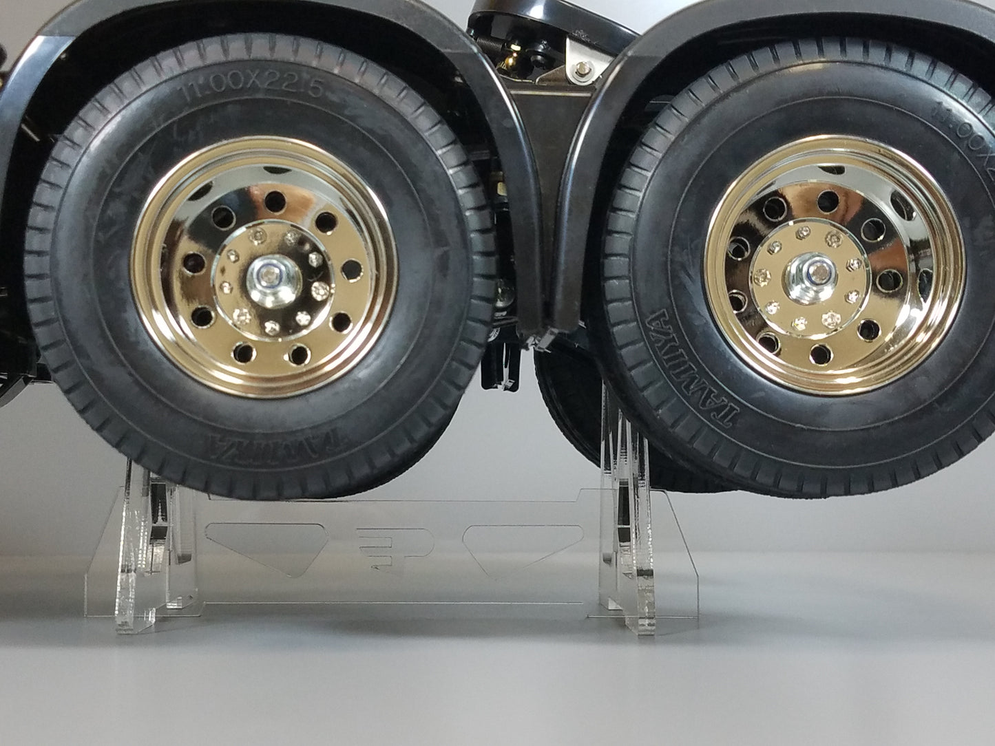 Acrylic Remote Control Toy Car Truck Display Stand for TAMIYA 1/14 R/C King Hauler Grand Hauler Knight Hauler Scania Globeliner