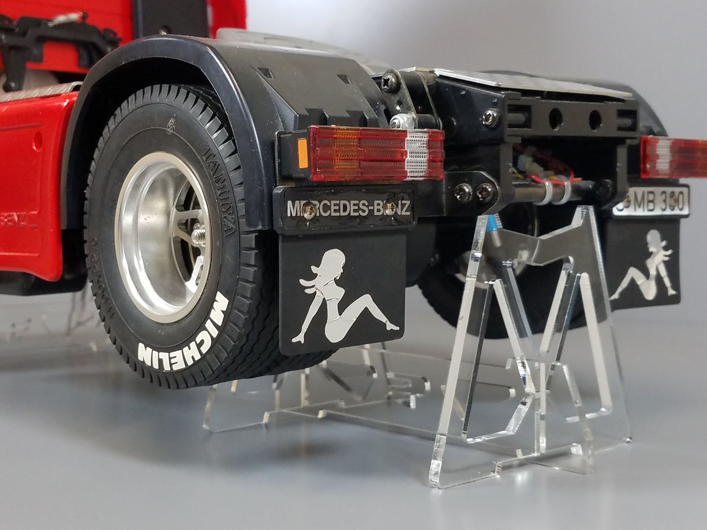 Acrylic Remote Control Toy Car Truck Display Stand for TAMIYA 1/14 R/C King Hauler Grand Hauler Knight Hauler Scania Globeliner