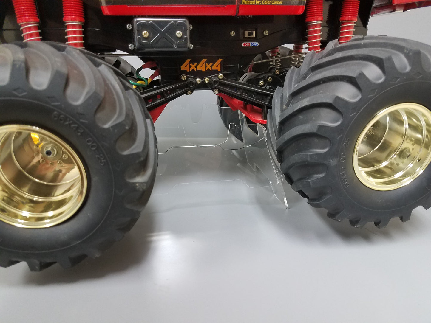 Acrylic R/C Car Truck Display Stand for TAMIYA 1/10 R/C FORD F350 Toyota Hilux Tundra HighLift Bullhead Clodbuster