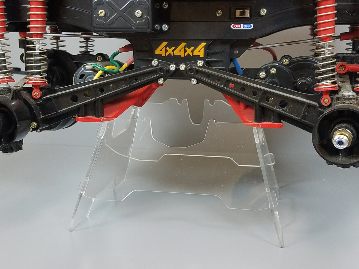 Acrylic R/C Car Truck Display Stand for TAMIYA 1/10 R/C FORD F350 Toyota Hilux Tundra HighLift Bullhead Clodbuster