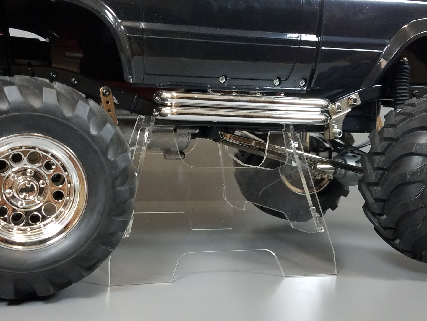 Acrylic Display Stand for TAMIYA Toy 1/10 R/C Remote Control Toyota Bruiser Hilux Blazing Blazer HG