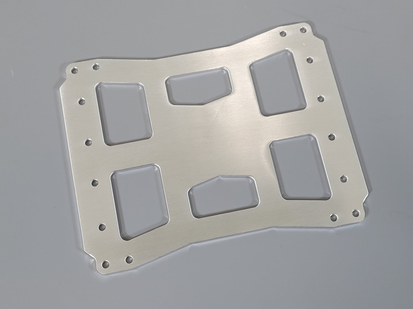 Aluminum Center Chassis Upper Deck Plate Mount for Tamiya R/C 1/10 Super Clodbuster Bullhead