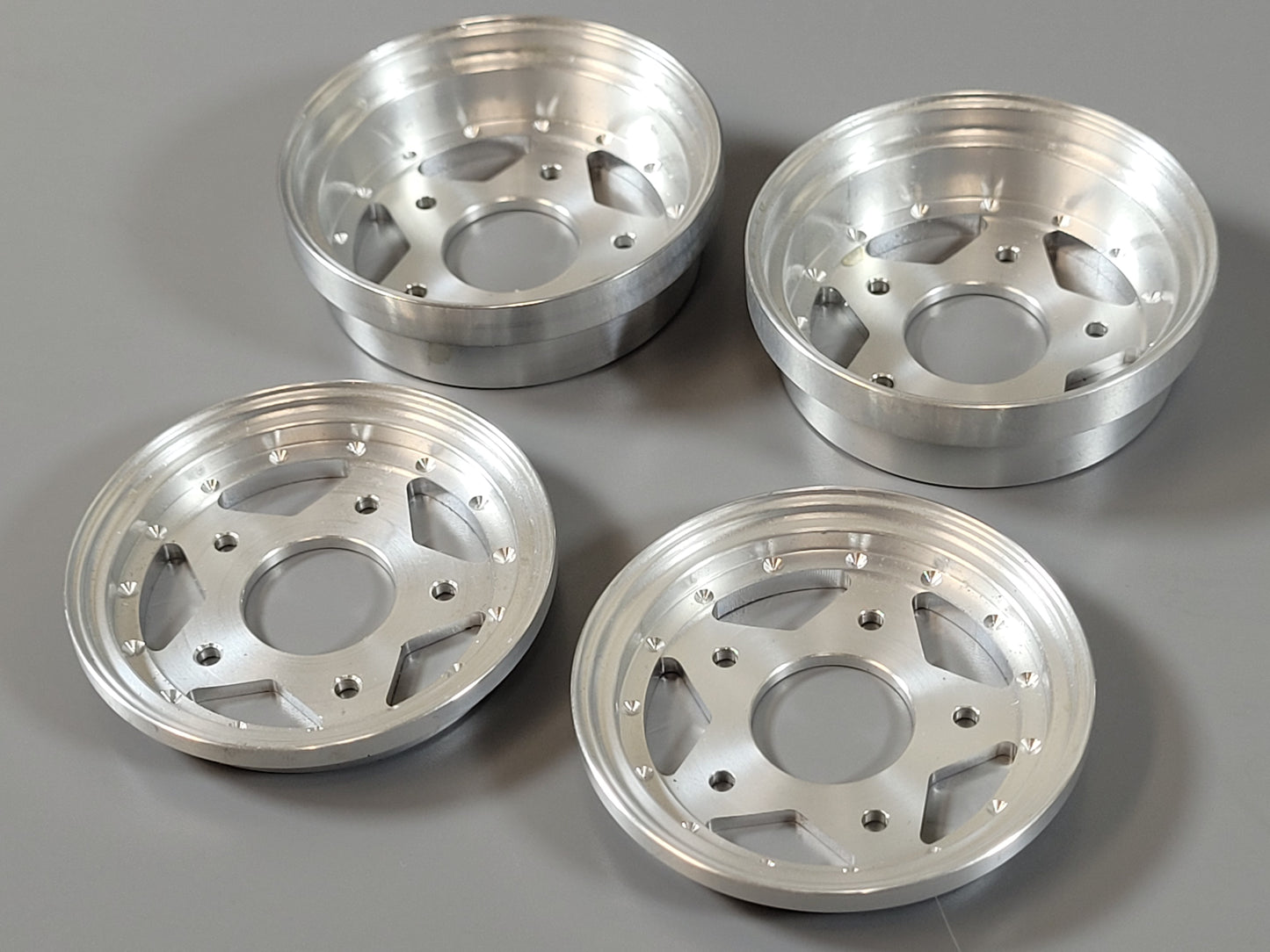 Front & Rear Aluminum Wheel Cover Plate for Tamiya 1/10 "Buggy Champ Fast Attack Vehicle" Model Only