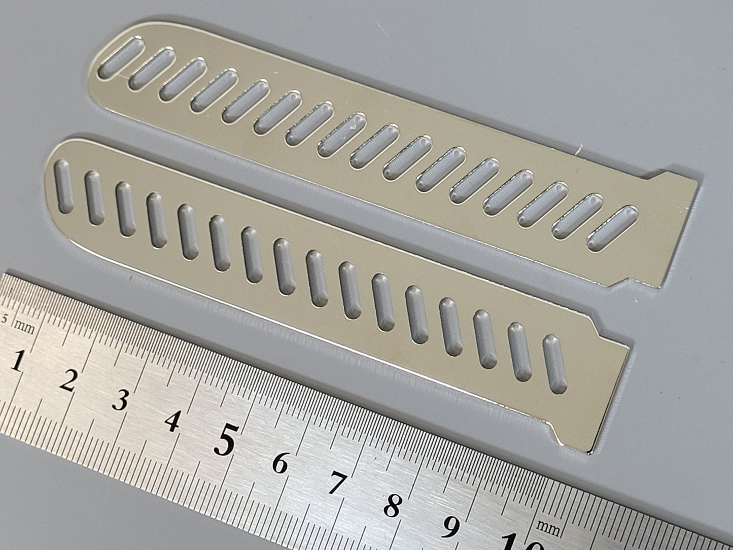 Add-On Pair Exhaust Cover Shield Plate for Tamiya R/C Toy 1/14 King Hauler Globeliner Semi Truck