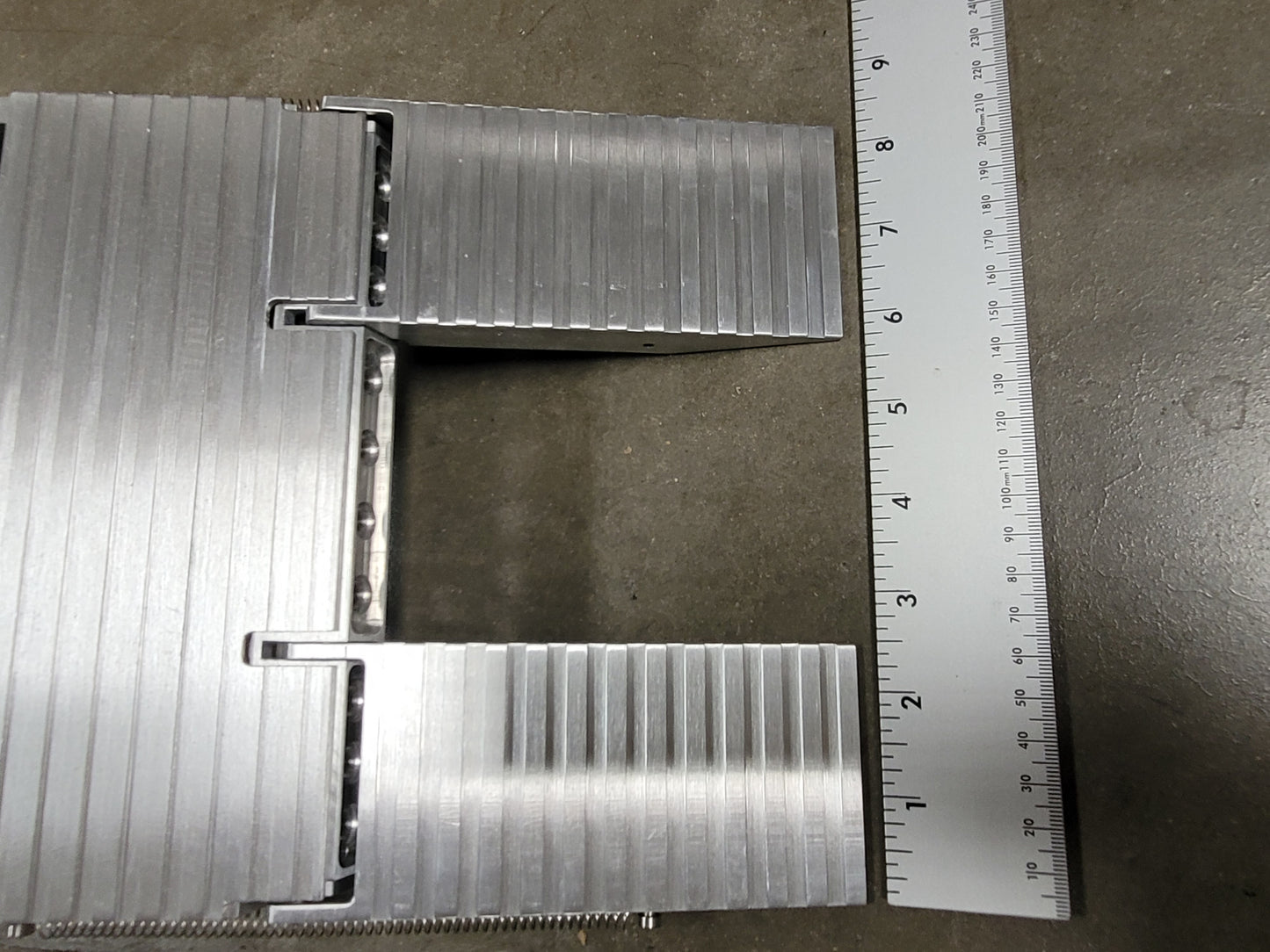 Aluminum Toy 2-Axles Flatbed Deck Gooseneck Trailer for Tamiya R/C 1/14 King Hauler Grand Hauler Knight Hauler Cascadia Globeliner Scania Actros Aeromax