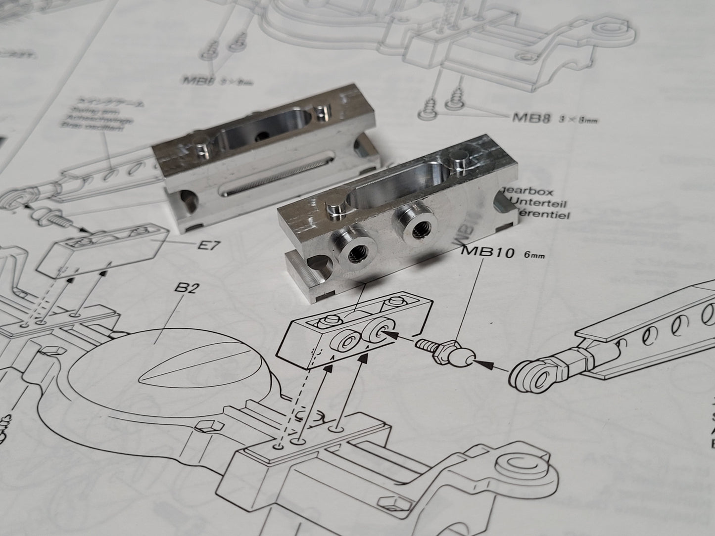 Pair Aluminum Part E7 E8 Lower Axle Ball Joint Arm Mount Block Tamiya 1/10 R/C Juggernaut 1 2