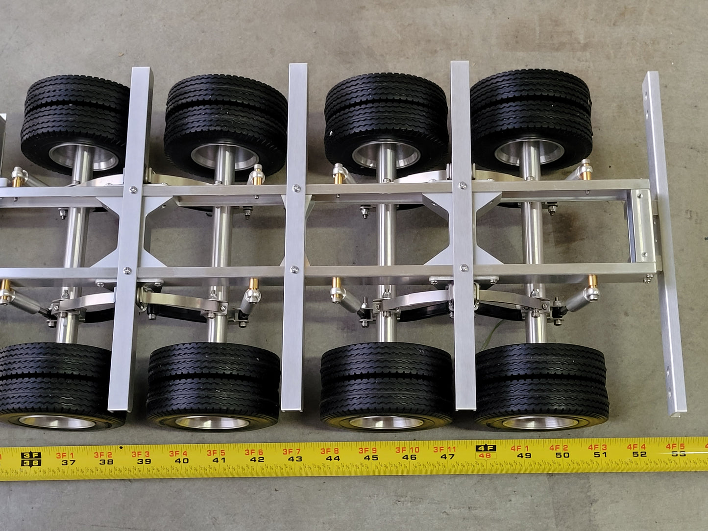 Aluminum Toy Goose Neck 4-Axles Flatbed Lower Deck Trailer for Tamiya 1/14 King Grand Knight Hauler Globeliner Cascadia Scania Aeromax  Arcos
