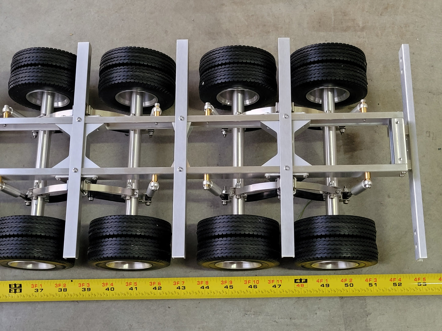 Aluminum Toy Goose Neck 4-Axles Flatbed Lower Deck Trailer for Tamiya 1/14 King Grand Knight Hauler Globeliner Cascadia Scania Aeromax  Arcos