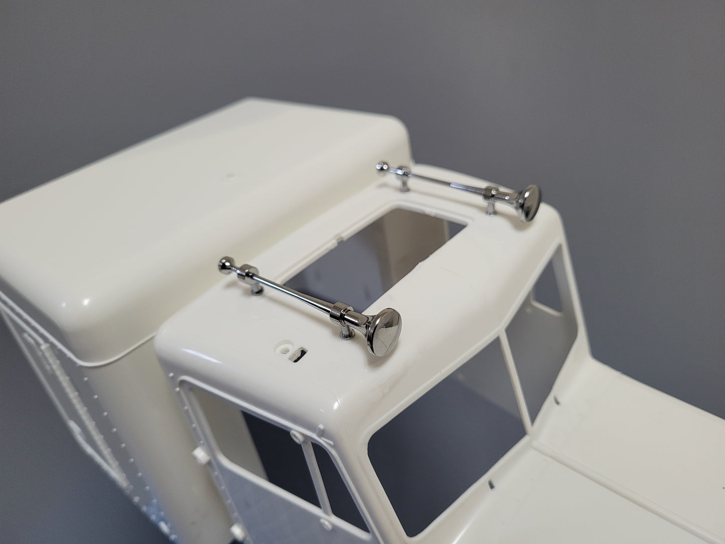 Pair Chrome Brass Roof Air Horn for Tamiya R/C Toy 1/14 King Hauler Grand Hauler Globeliner Tractor Truck