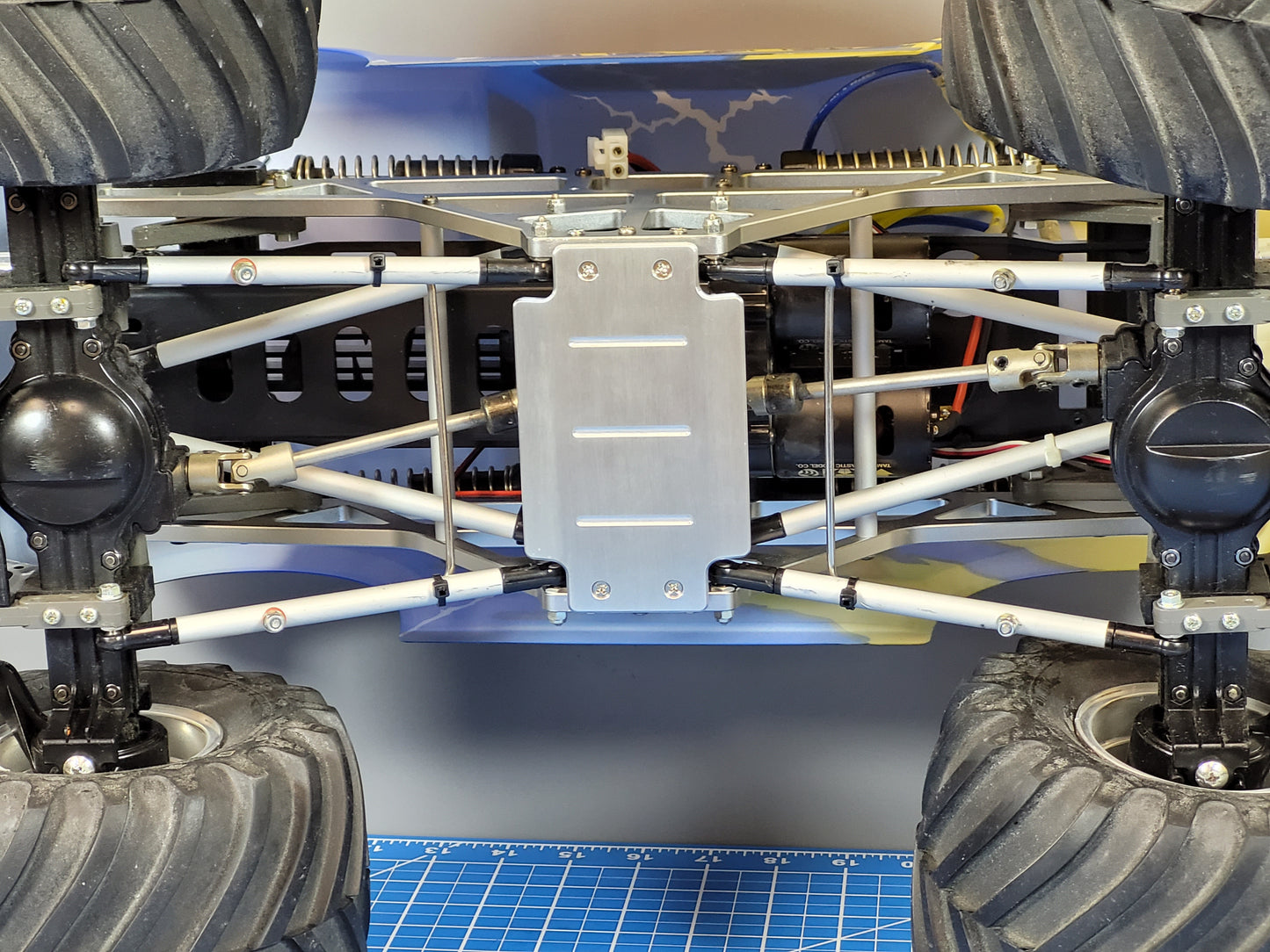 Aluminum Under Chassis Transmission Protection Mount Plate for Tamiya R/C 1/10 TXT-1 TXT1 Truck