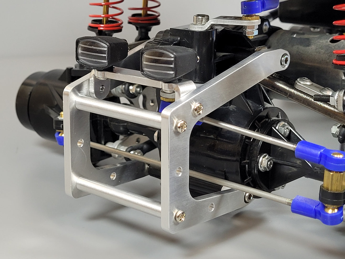 Aluminum Front Axle Mount Light Housing + Rear Axle Wheelie Bar Kit for Tamiya R/C 1/10 Super Clodbuster Bullhead