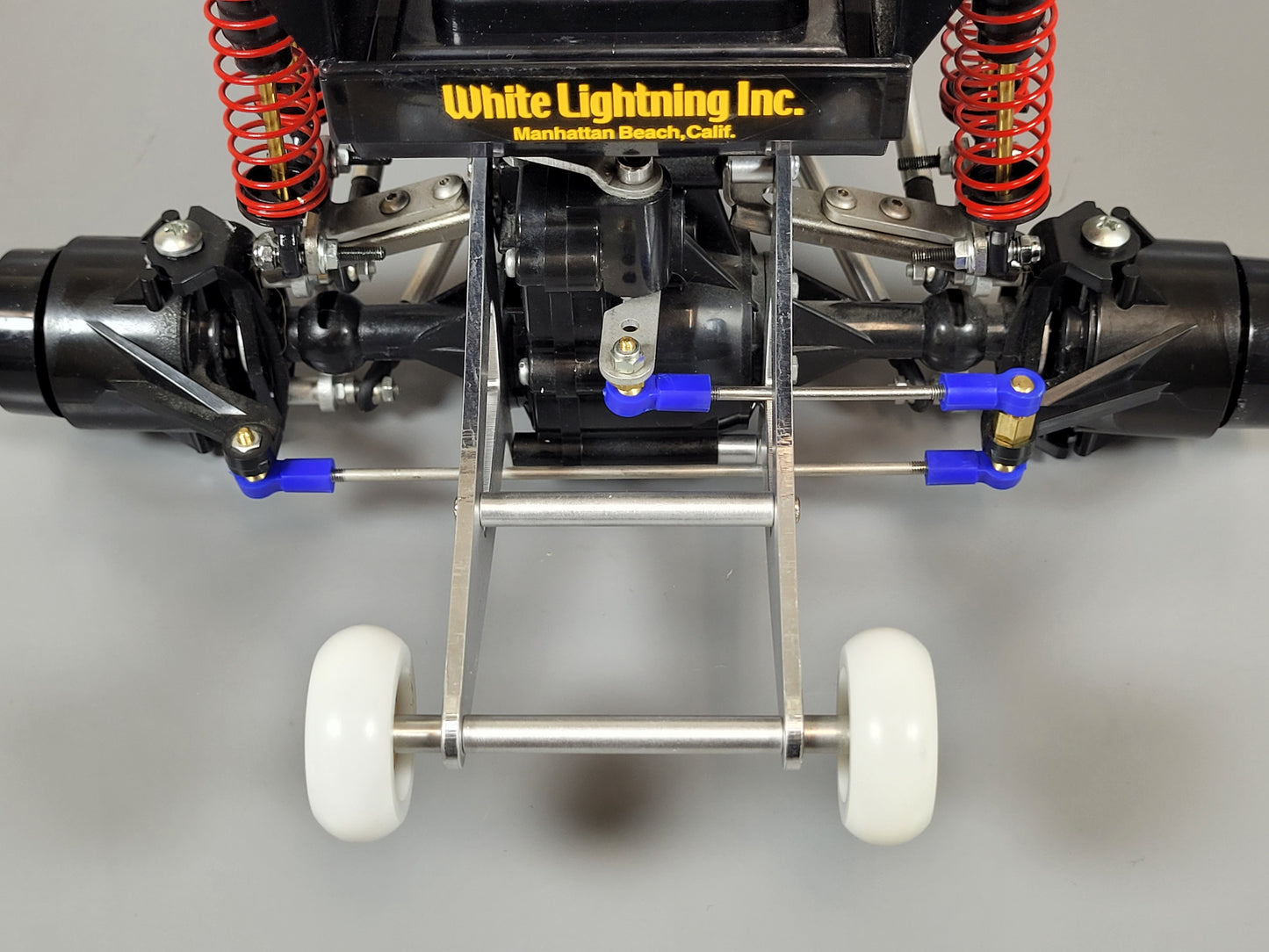 Aluminum Rear Axle Mount Bracket Wheelie Bar for Tamiya R/C 1/10 Super Clodbuster Bullhead