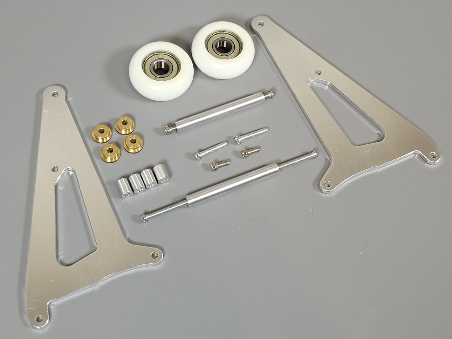 Aluminum Rear Axle Mount Bracket Wheelie Bar for Tamiya R/C 1/10 Super Clodbuster Bullhead
