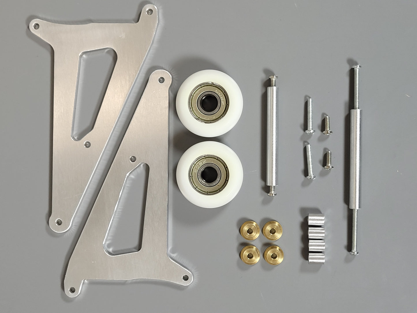 Aluminum Rear Axle Mount Bracket Wheelie Bar for Tamiya R/C 1/10 Super Clodbuster Bullhead