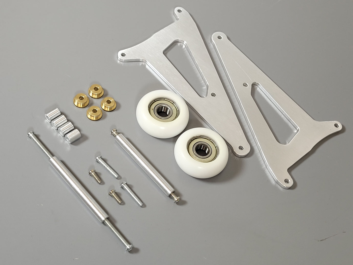 Aluminum Rear Axle Mount Bracket Wheelie Bar for Tamiya R/C 1/10 Super Clodbuster Bullhead