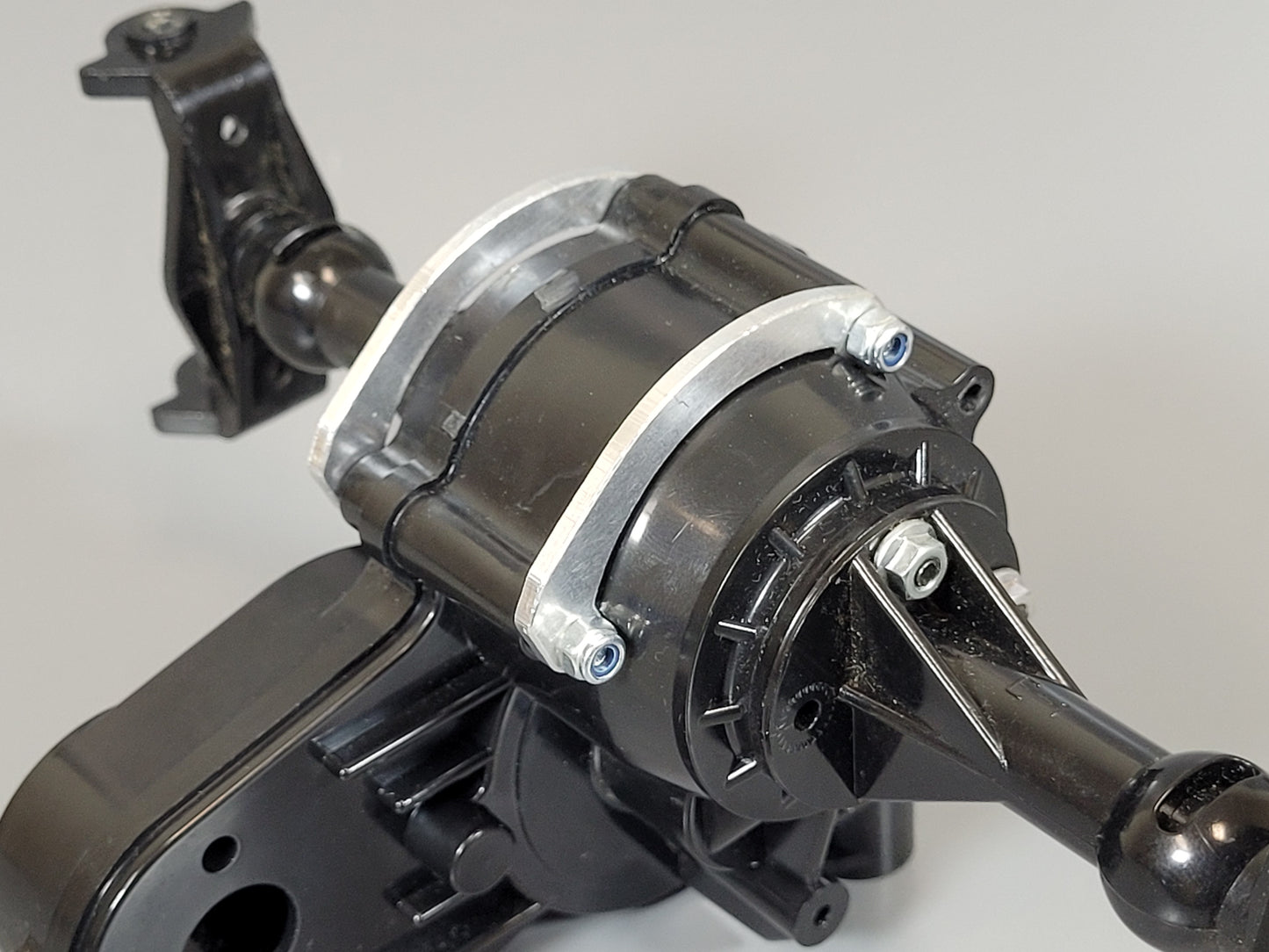 Pair Aluminum Axle Gear Box Bottom Protect Plate Bracket for Tamiya R/C 1/10 Super Clodbuster Bullhead