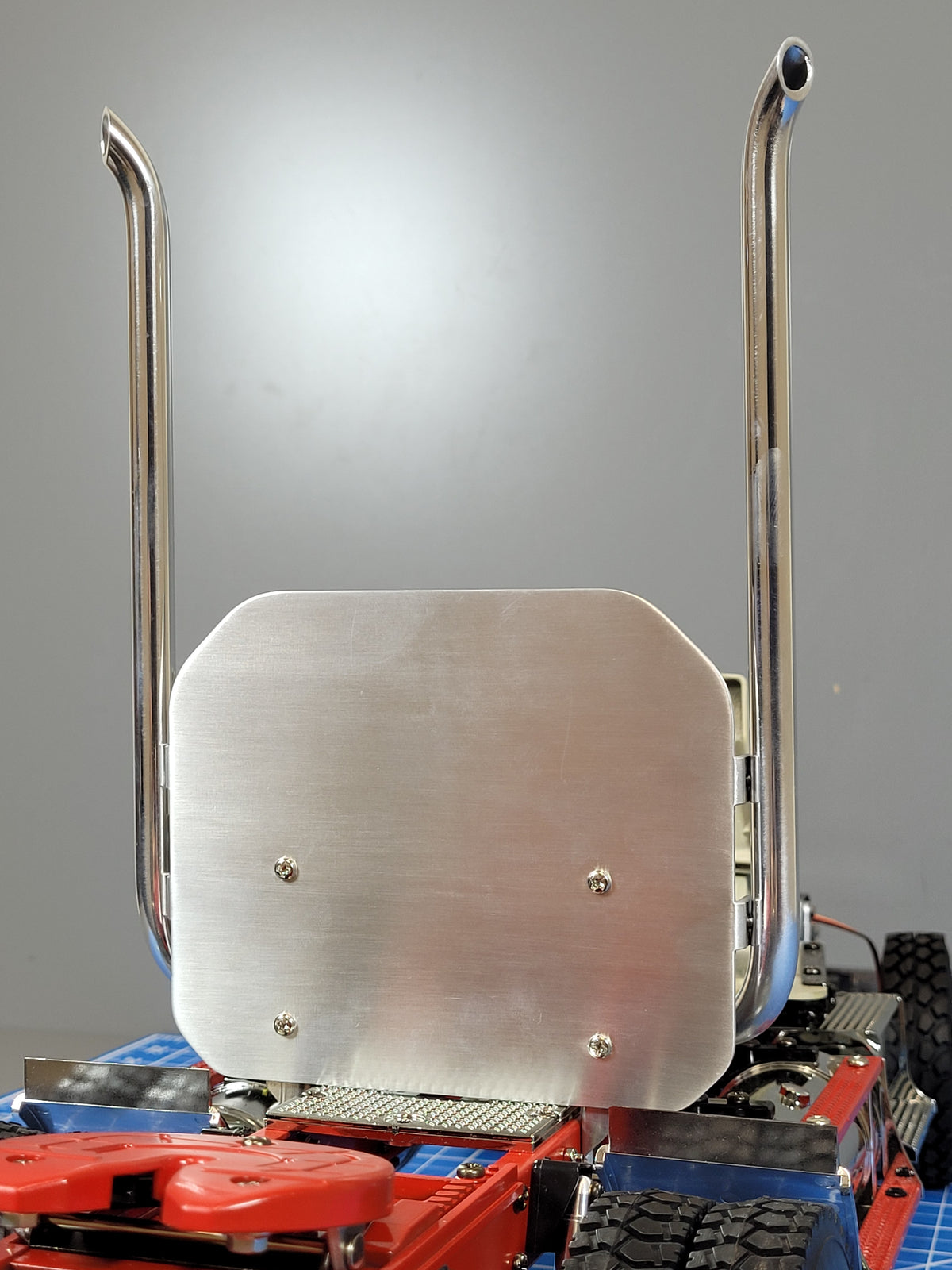 Aluminum Headache Exhaust Rack Chassis Mount Tamiya 1/14 Toy R/C GlobeLiner Aeromax Cascadia King Grand Hauler Scania