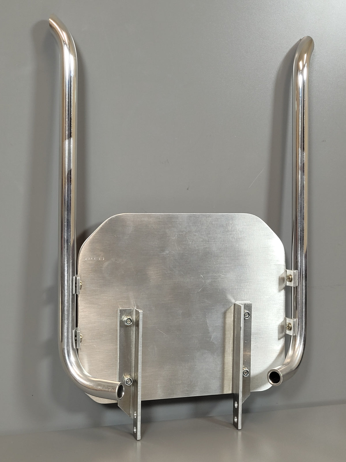 Aluminum Headache Exhaust Rack Chassis Mount Tamiya 1/14 Toy R/C GlobeLiner Aeromax Cascadia King Grand Hauler Scania
