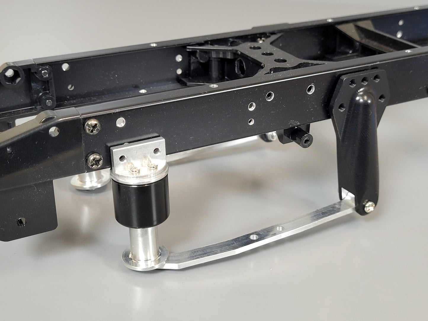 Aluminum Simulate Suspension Convert Air Bag Arm Link Linkage for Tamiya R/C 1/14 King Hauler Grand Hauler Knight Hauler Cascadia Globeliner Scania Actros