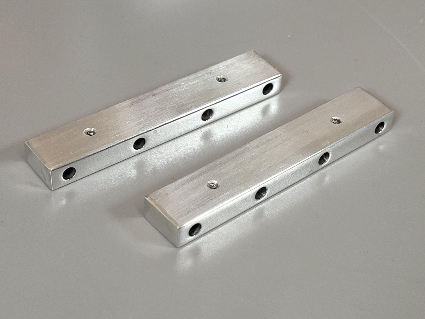 Pair Aluminum Housing Bracket Under Mounting Mount Side Step Trim for Tamiya R/C 1/14 King Grand Hauler