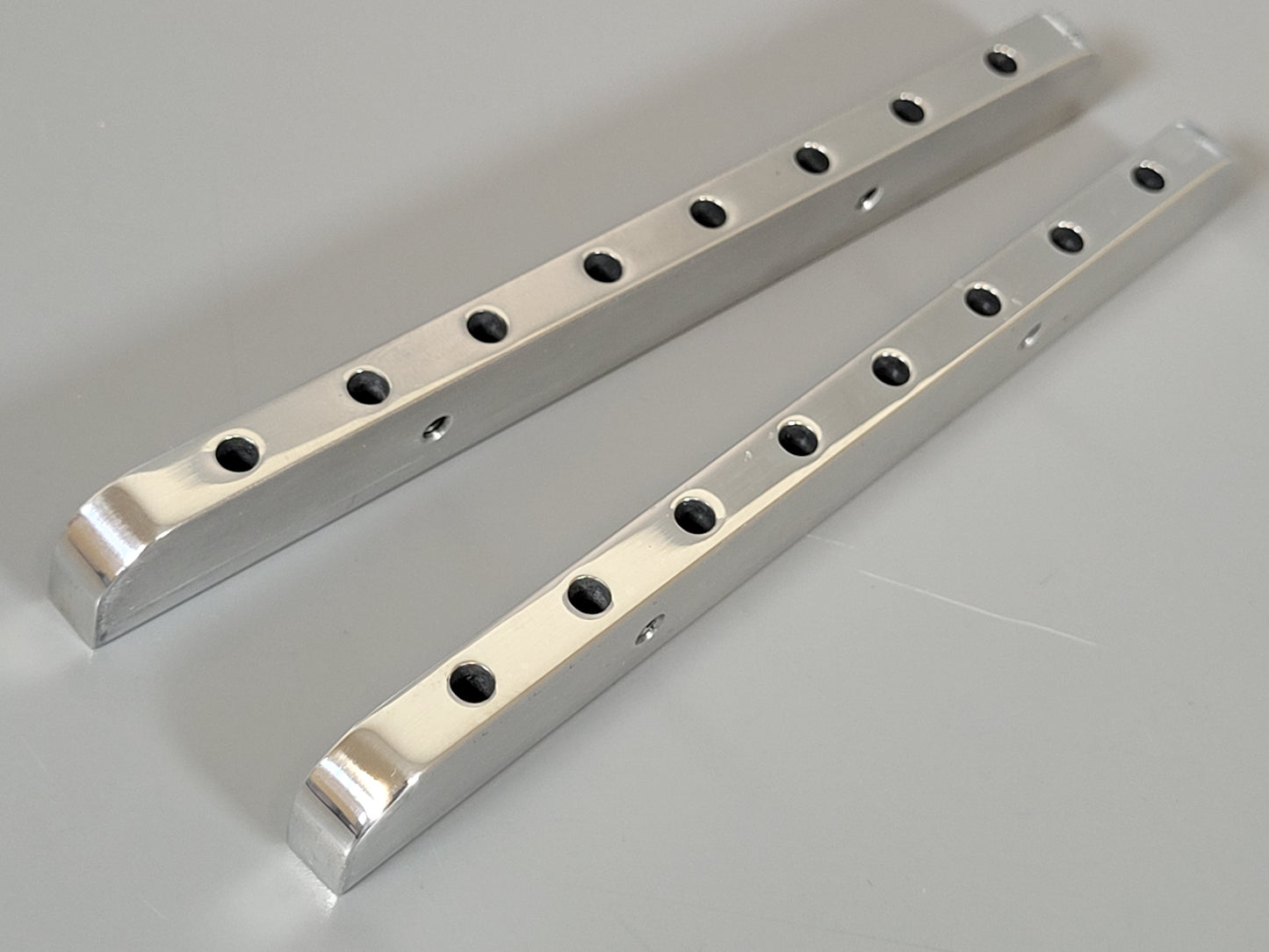 Pair Aluminum Rear Cab Under Sleeper Housing Bracket Mounting Mount for Tamiya R/C 1/14 King Hauler Grand Hauler