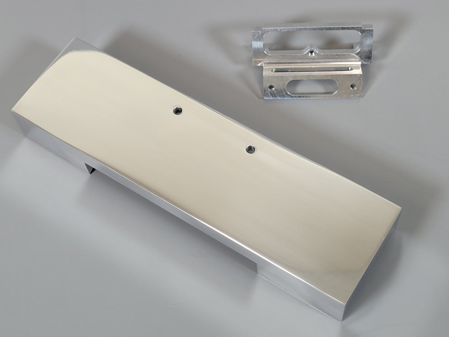 Aluminum Wide Bumper Style + Bumper Chassis Mount Bracket for Tamiya R/C 1/14 King Hauler Knight Hauler Grand Hauler Globeliner Semi Truck