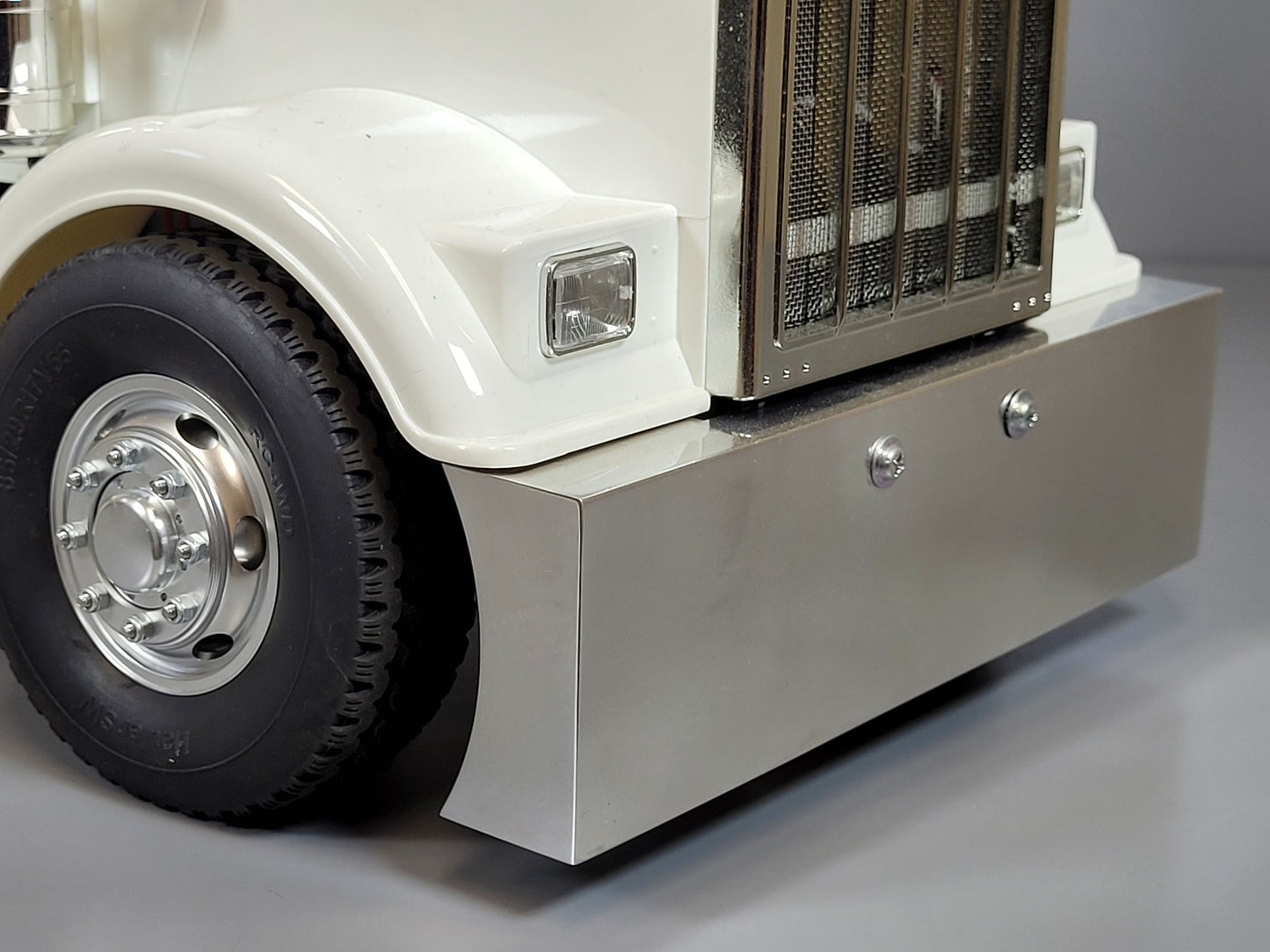 Aluminum Wide Bumper Style + Bumper Chassis Mount Bracket for Tamiya R/C 1/14 King Hauler Knight Hauler Grand Hauler Globeliner Semi Truck