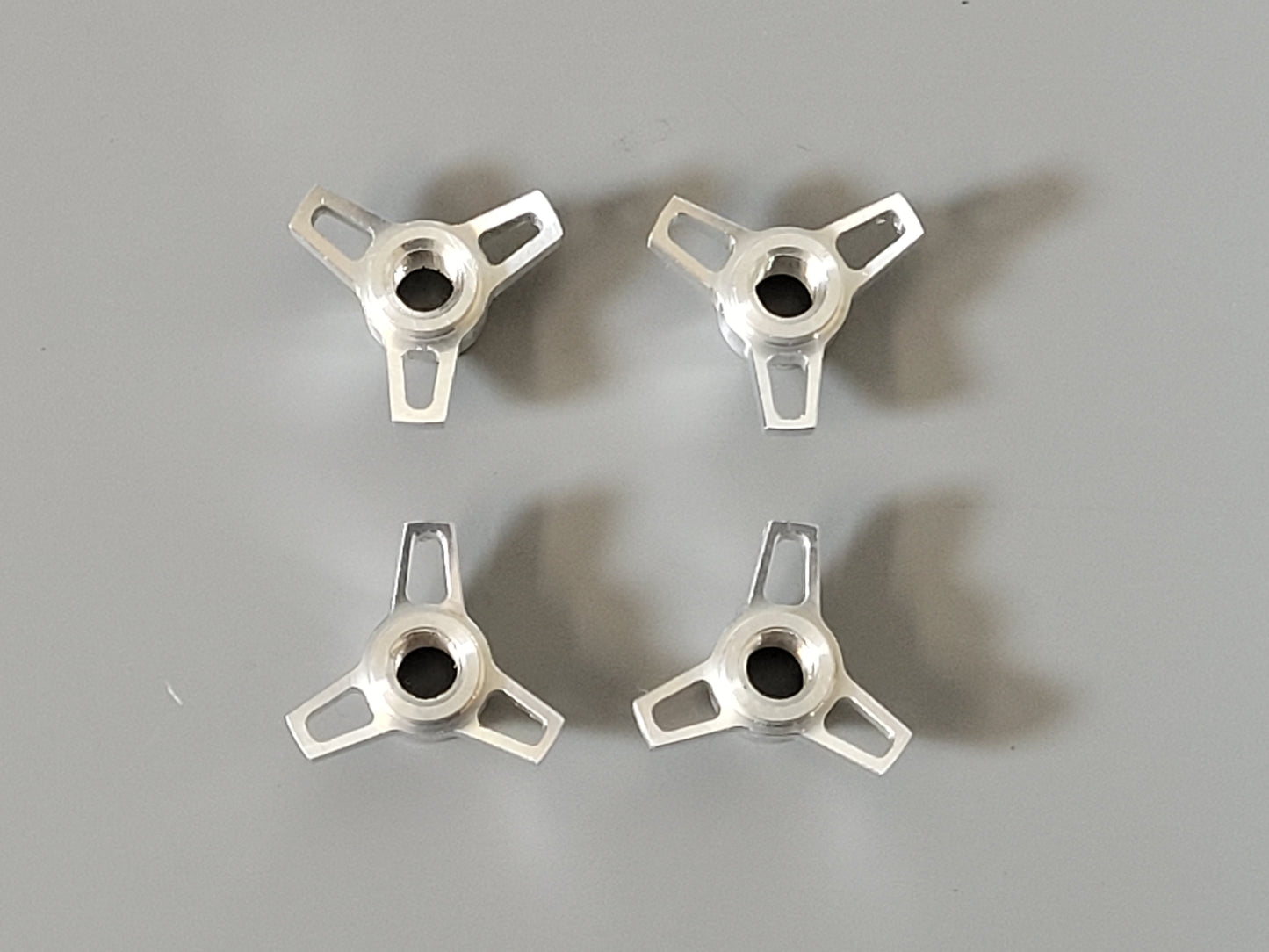 Set Aluminum M4 Wheel Tire Lock Nuts for Tamiya 1/10 R/C Car Truck Sand Scorcher Champ Buggy Rider TT01 M03 CC01 CC02
