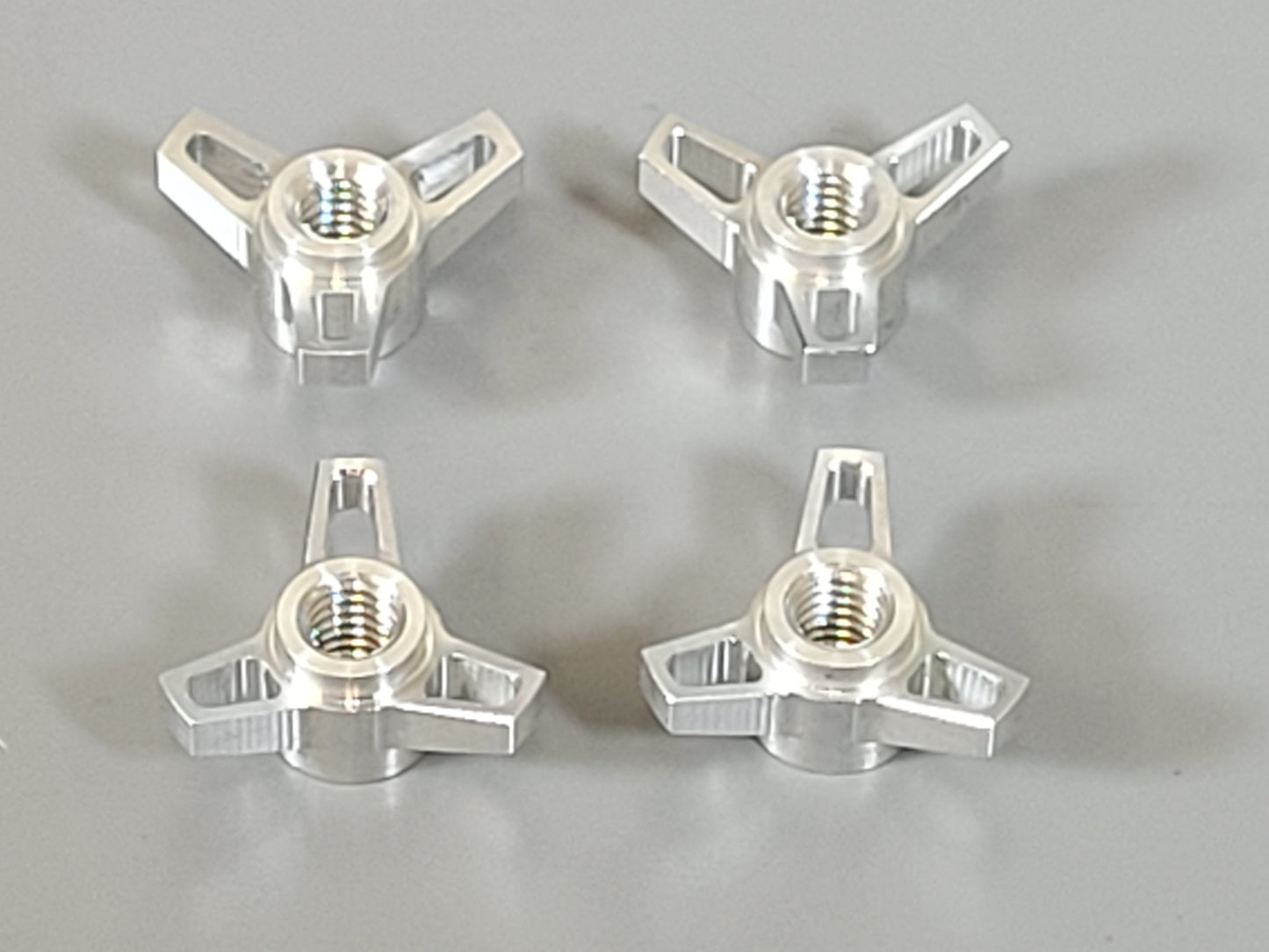 Set Aluminum M4 Wheel Tire Lock Nuts for Tamiya 1/10 R/C Car Truck Sand Scorcher Champ Buggy Rider TT01 M03 CC01 CC02