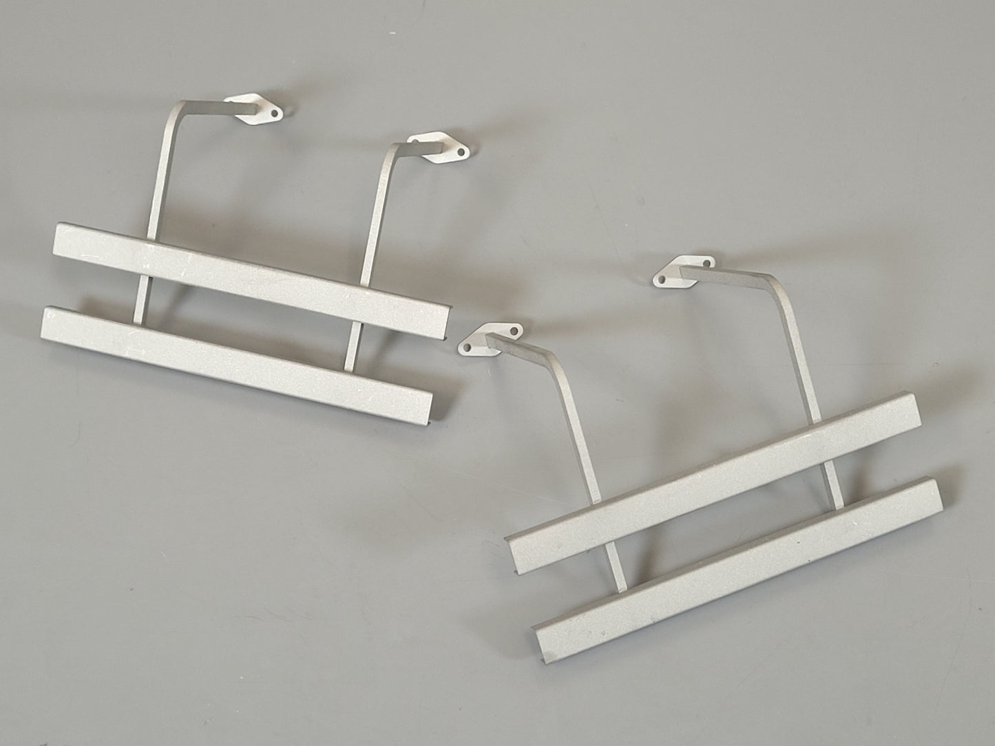 2pcs Metal Side Rail Bumper Protect Bar Guard for Tamiya Toy 1/14 Tractor Truck Tank Trailer