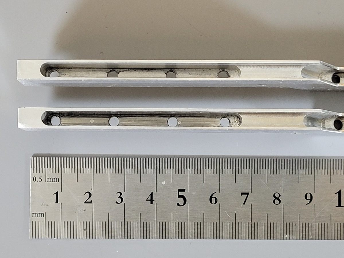 Pair Aluminum Rear Under Sleeper Bar Bracket Mount for Tamiya 1/14 Knight Hauler
