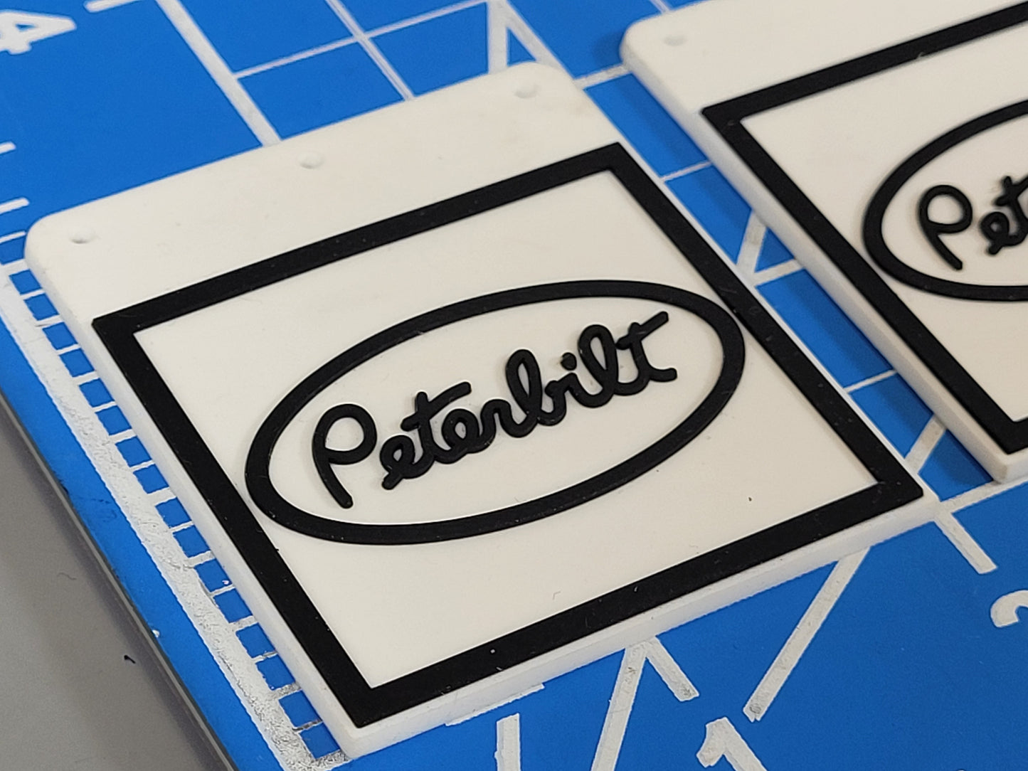 Pair Toy Mud Flap Guard Mount Mounting Plate "Peterbilt" Logo Print for Tamiya R/C 1/14 King Hauler Grand Hauler Knight Hauler Globeliner Cascadia Aeromax