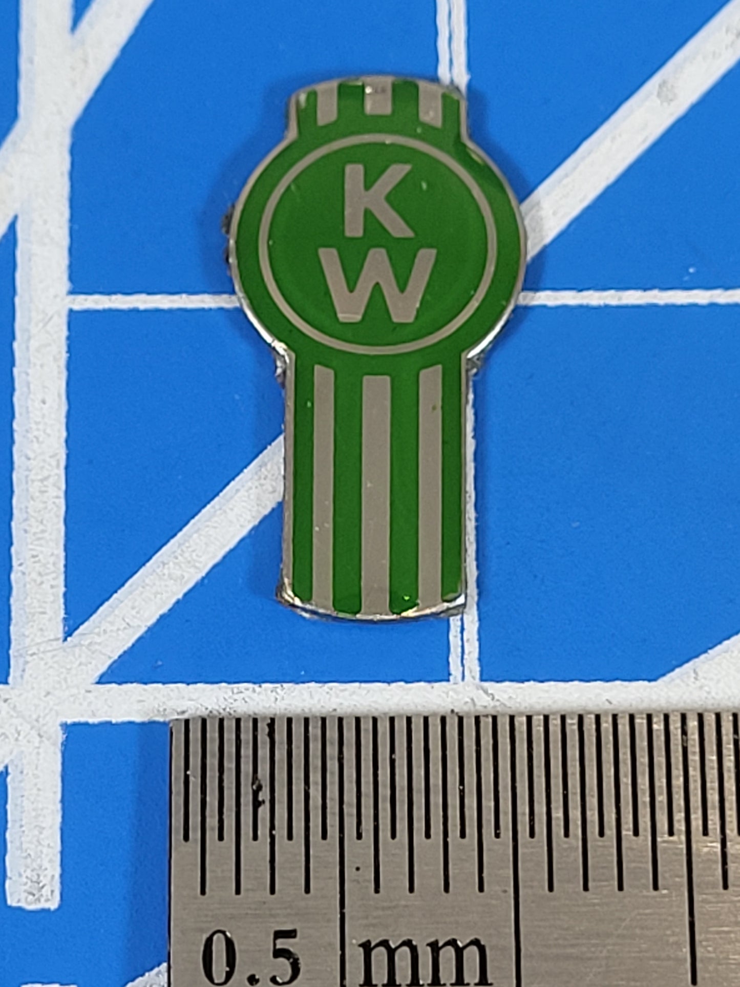 Aluminum Front Grill + 1.7cm KW Green Logo Emblem for Tamiya R/C 1/14 King Hauler Grand Hauler