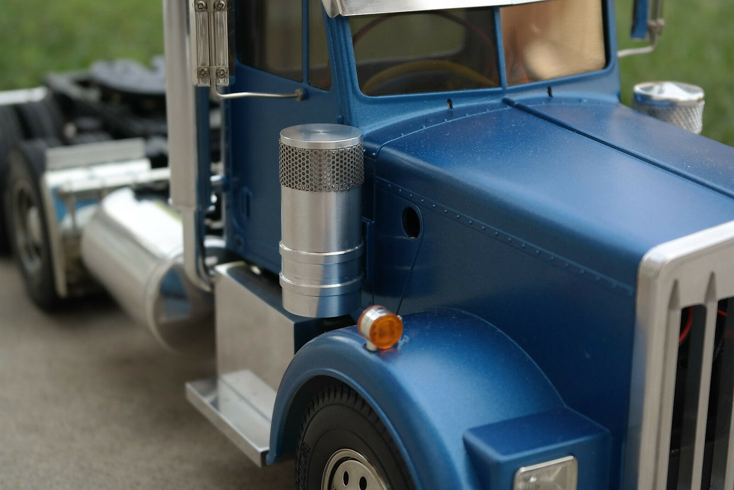 Aluminum L&R Side Hood Air Cleaner Intake Tank Look for Tamiya R/C 1/14 King Hauler Grand Hauler Semi Tractor
